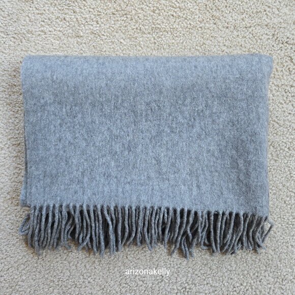NWOT Cashmere Scarf Grey Woven Fringe Oversized - Picture 8 of 10